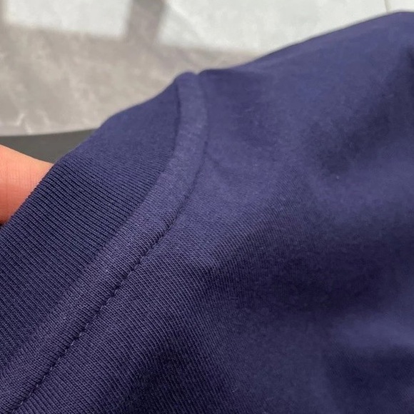 Prada T-shirt - Picture 7 of 16